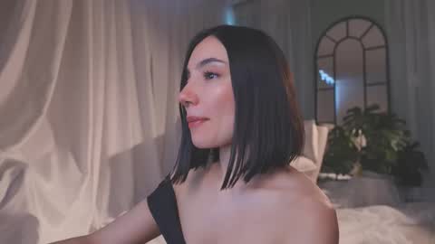 Amy Armstrong online show from 02.05.26