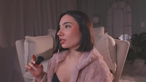 Amy Armstrong online show from 04.08.26