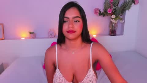 My name is AMY... Nice to meet you  thumb up me please its important online show from 12.13.24