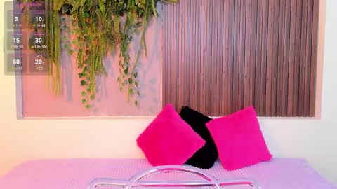 My name is AMY... Nice to meet you  thumb up me please its important online show from 10.02.25