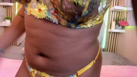 My name is AMY... Nice to meet you  thumb up me please its important online show from 05.17.26