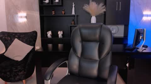 Amy  online show from 01.11.25