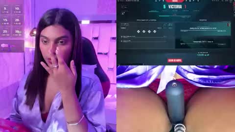 Snapshot of amyevan_ chatting on 10.29.25 amyevan_ online show from 10.29.25