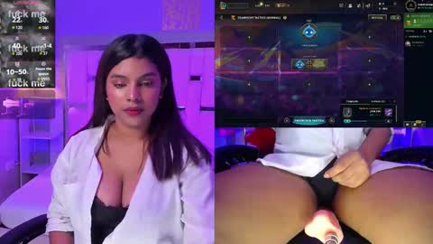 Snapshot of amyevan_ chatting on 11.03.25 amyevan_ online show from 11.03.25