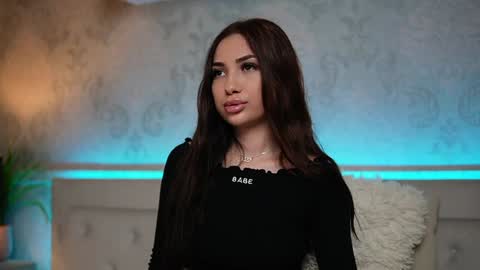 Snapshot of amykaiya chatting on 01.11.25 Amy online show from 01.11.25