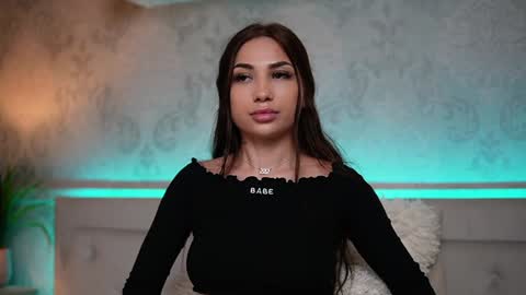 Snapshot of amykaiya chatting on 01.11.25 Amy online show from 01.11.25