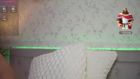 Snapshot of amykaiya chatting on 09.20.25 Amy online show from 09.20.25