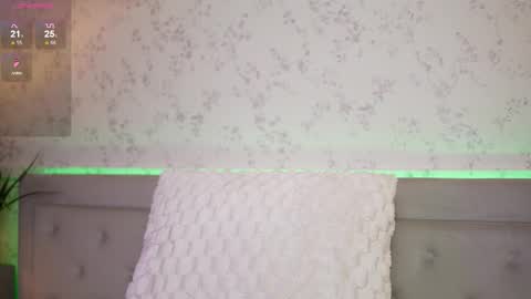 Snapshot of amykaiya chatting on 10.08.25 Amy online show from 10.08.25