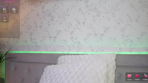 Snapshot of amykaiya chatting on 10.09.25 Amy online show from 10.09.25