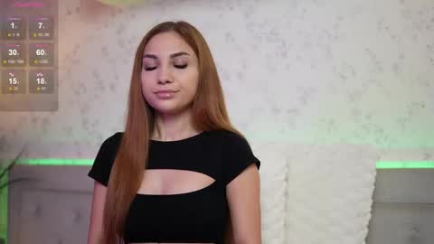 Snapshot of amykaiya chatting on 10.12.25 Amy online show from 10.12.25