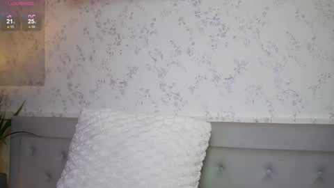 Snapshot of amykaiya chatting on 11.05.25 Amy online show from 11.05.25