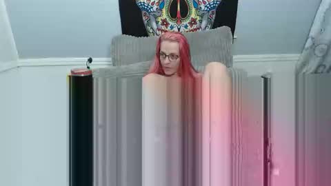 Snapshot of amymatthews92 chatting on 01.15.26 susan kelley online show from 01.15.26