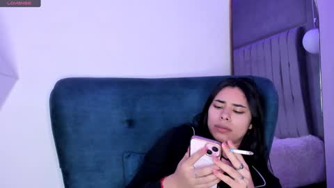 Amy ... Nice to meet u   thumb up me please its important online show from 01.28.25