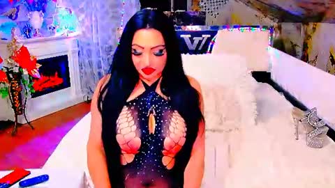 Snapshot of amyrarosera chatting on 06.28.26 Alimoonyia online show from 06.28.26