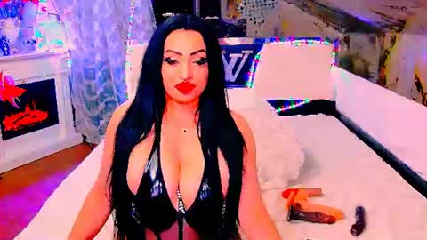 Snapshot of amyrarosera chatting on 07.03.26 Alimoonyia online show from 07.03.26