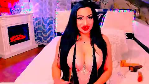 Snapshot of amyrarosera chatting on 07.07.26 Alimoonyia online show from 07.07.26