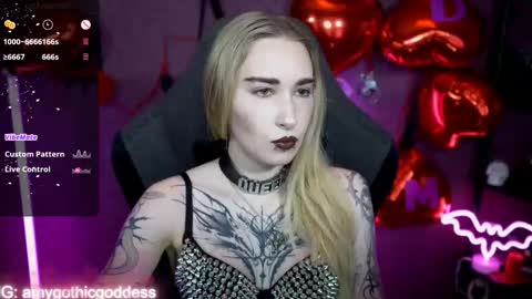 Snapshot of amywhitenessxx chatting on 02.18.26 Amy switch Goddess divine Mistress online show from 02.18.26
