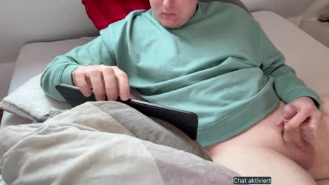 Snapshot of an0nym0us_usr chatting on 02.28.25 an0nym0us_usr online show from 02.28.25