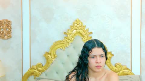 Snapshot of ana_bs chatting on 12.01.25 ana_bs online show from 12.01.25