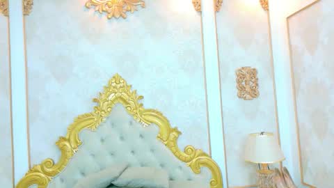 Snapshot of ana_bs chatting on 12.20.25 ana_bs online show from 12.20.25