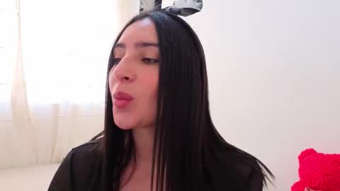 Snapshot of ana_castilo chatting on 11.04.25 Ana IG an castillo 1 online show from 11.04.25