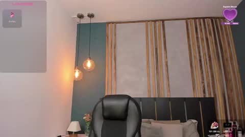 Ana Coral online show from 11.13.25