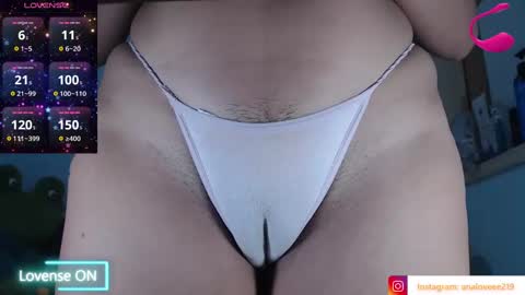 Snapshot of ana_loveee chatting on 09.26.25 Ana lopez - Cameltoe girl online show from 09.26.25