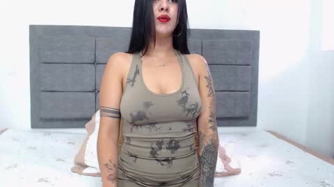 Ana Paula online show from 11.25.25