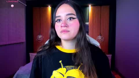 Snapshot of ana_taylor2 chatting on 09.10.25 Ana online show from 09.10.25