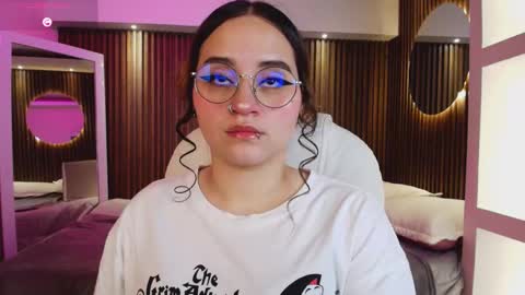 Snapshot of ana_taylor2 chatting on 10.02.25 Ana online show from 10.02.25