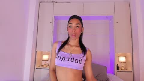 Snapshot of anaacollins_ chatting on 10.01.25 anaacollins_ online show from 10.01.25