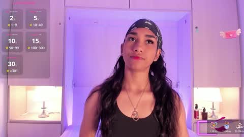 Snapshot of anaacollins_ chatting on 11.03.25 anaacollins_ online show from 11.03.25