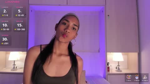 Snapshot of anaacollins_ chatting on 11.10.25 anaacollins_ online show from 11.10.25