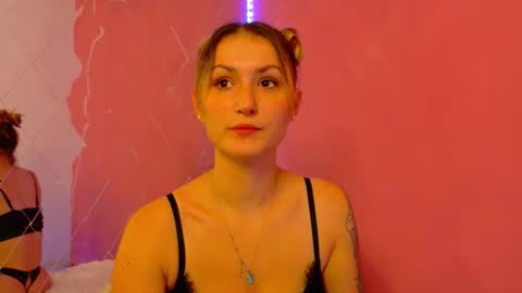 anaayss online show from 10.20.25