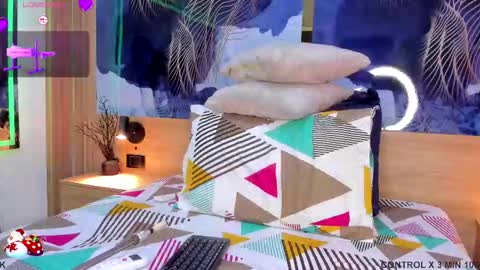 Snapshot of anabacker01 chatting on 12.16.25 anabacker01 online show from 12.16.25