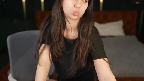 Sweet girls online show from 04.19.26