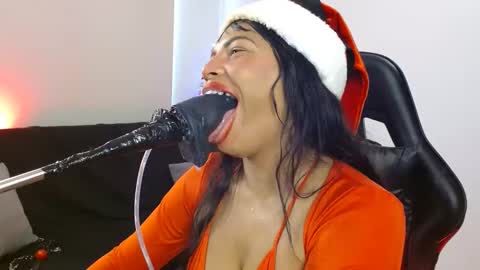 Snapshot of anabel693 chatting on 12.06.24 anabel alice gandara online show from 12.06.24