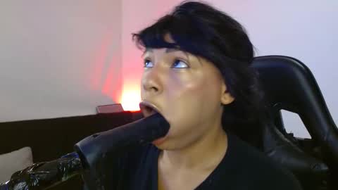 Snapshot of anabel693 chatting on 02.25.25 anabel alice gandara online show from 02.25.25