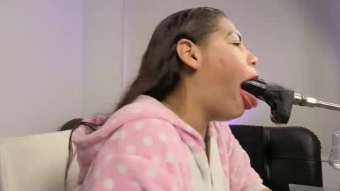 Anabel Alice Gandara online show from 03.05.26