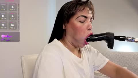 Snapshot of anabel693_ chatting on 05.22.26 Anabel Alice Gandara online show from 05.22.26