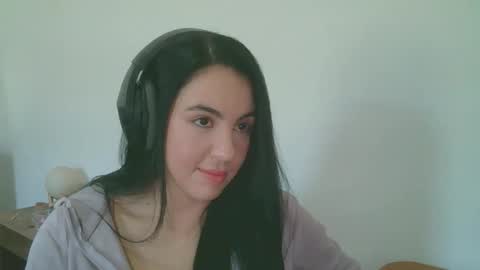 Snapshot of anabelenogueira1 chatting on 06.03.26 anabelenogueira1 online show from 06.03.26