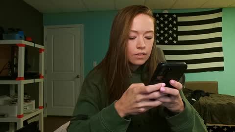 Snapshot of anabelleleigh chatting on 12.04.24 Anabelleleigh online show from 12.04.24