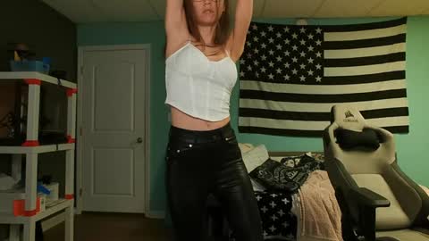 Snapshot of anabelleleigh chatting on 09.09.25 Anabelleleigh online show from 09.09.25