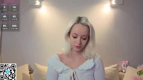 Snapshot of anadeya chatting on 10.17.25 Deya online show from 10.17.25