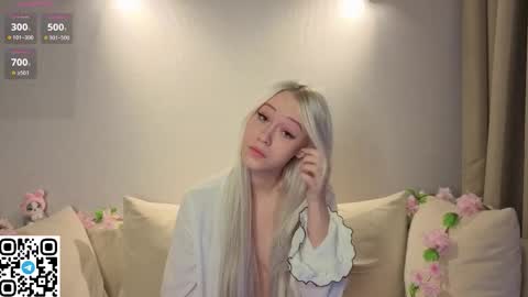 Snapshot of anadeya chatting on 12.15.25 Deya online show from 12.15.25