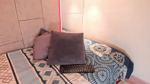 Anna online show from 03.18.26