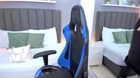 A N A online show from 12.20.25