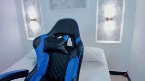 Snapshot of anagil_ chatting on 07.14.26 A N A online show from 07.14.26