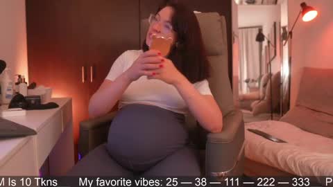 IG Soyanah  online show from 04.19.26