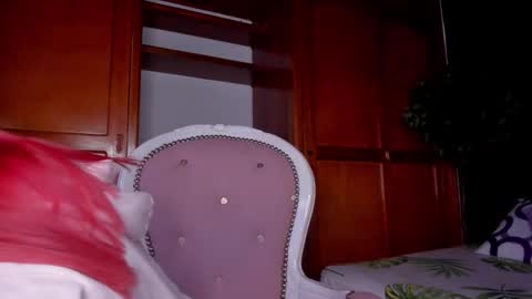 Snapshot of anahi__18 chatting on 12.23.25 Anahi online show from 12.23.25